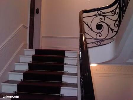 a louer un an payable d avance appartement de 176 m2 en bail residence secondaire 3 chambr