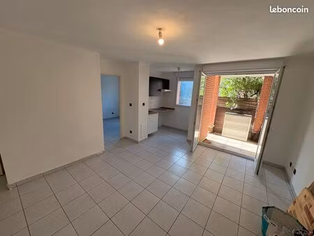 2 pièces · 37 m² 2 pièces · toulouse 31500 · quartier jolimont-soupetard. résidence avec p