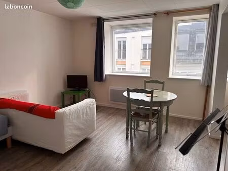 studio 1 pièce 26 m²
