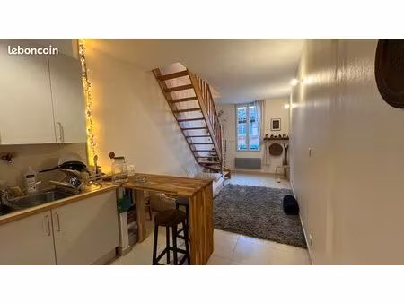 t3 duplex meublé – marengo – métro 2 min – 850 cc