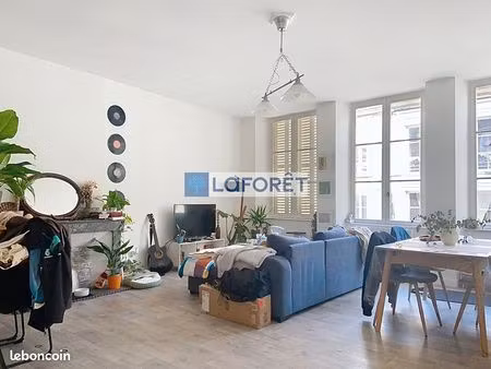 appartement 3 pièces 67 m²