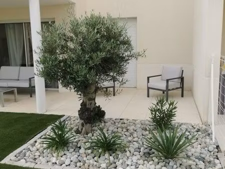 t1 rdc jardin parking