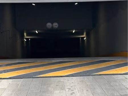 place de parking résidence sécurisée