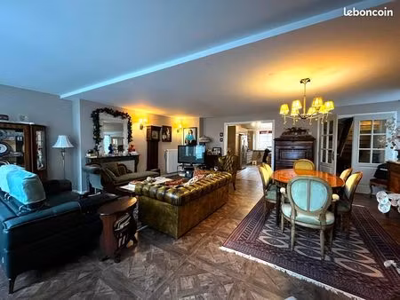 maison de ville en viager 5 pièces 145 m²