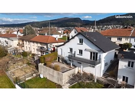 maison 6 pièces 153 m²