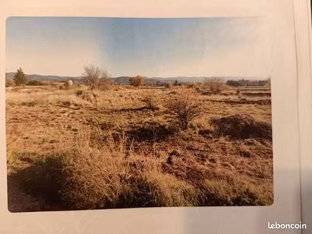 terrain constructible à puget ville de 685m2 avec permis de construire obtenu dans un loti