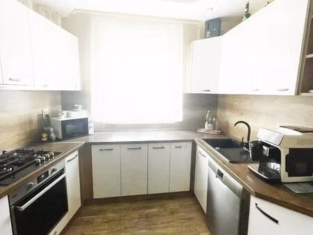 appartement t3 rue orsel 63m2