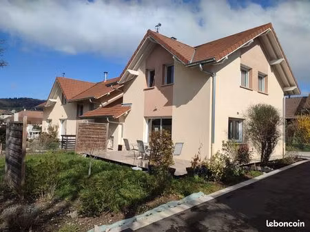 maison récente 88 m² – centre de poisy