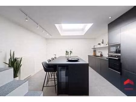 maison rénovée avec 4 chambres et jardin