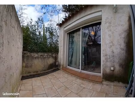 maison individuelle studio/t1 de 27 m² avec terrasse  marseille 13012  quartier montolivet