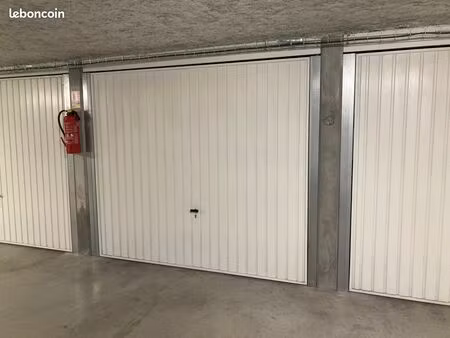 parking box avenue schuman (13002)