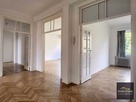 av louis lepoutre: appartement 3 chambres+ 3 salles de bain