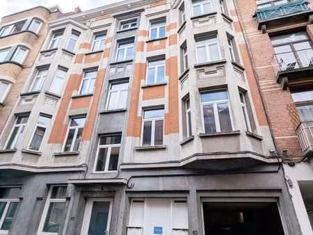 à louer – entrepôt de 150 m² à etterbeek