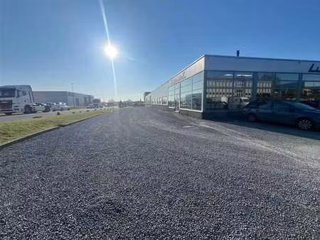 bâtiment industriel à louer à tubize