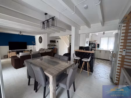 maison t4 meublée de 87m2 avec piscine et jardin