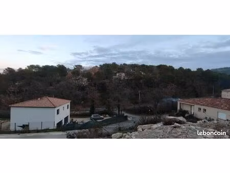 terrain constructible 582m2