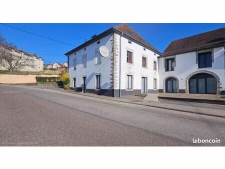 immeuble 10 pièces 593 m²