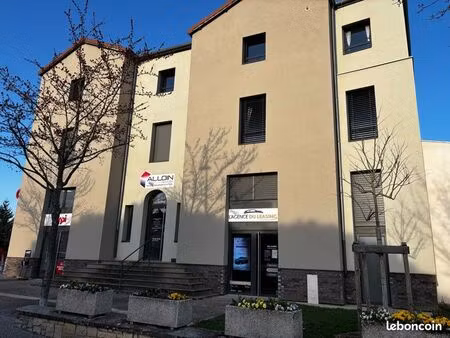 bureau 32 m2 centre rond point