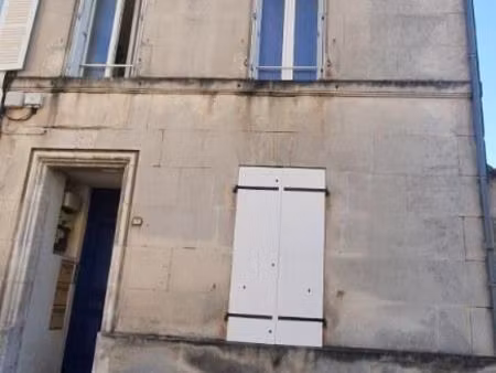 vente immeuble 126 m² cognac (16100)