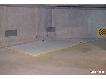 parking moto part-dieu lacassagne villette