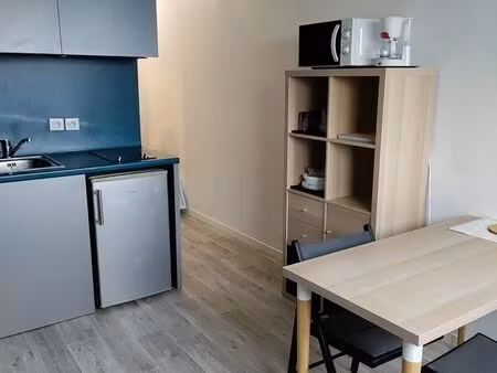 studio très propre idéal étudiant ou jeune actif