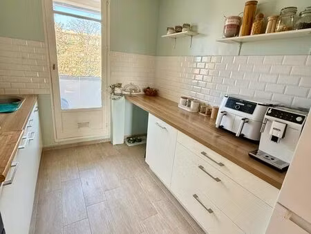 rare sur le secteur – superbe t3 lumineux de 71 m²  sans vis-à-vis  entièrement rénové