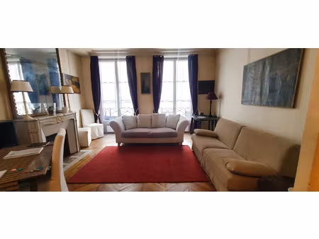 idealement situe proche du musee du louvre