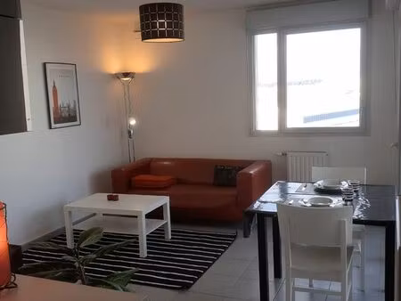 parilly venissieux/lyon08■t2 41m²  meublé équipé tout confort lumineux  vue pano + grand b