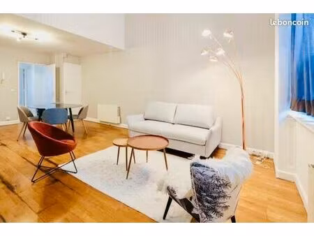 t2 refait à neuf avec terrasse