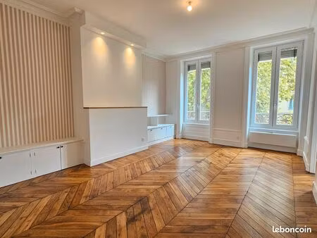 appartement . 2 pièces . 51 m²