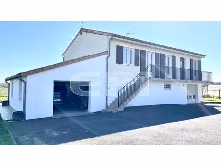 vente maison 8 pièces 165 m² saint-varent (79330)