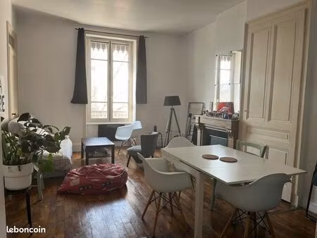 appartement 3 pièces 74 m2