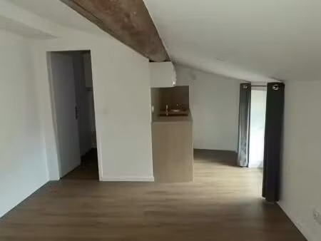 studio 1 pièce 14 m²