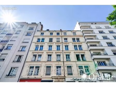 appartement 2 pièces 74 m²