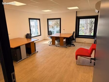 location bureau meublé