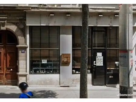 local commercial 180 m²