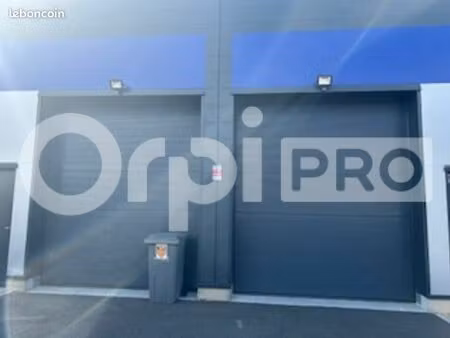 local d'activité 295 m²