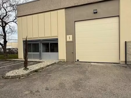 propriétaire loué en direct un local d activité dans un parc rénové et sécurisé