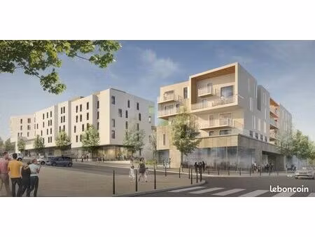 local bureaux 135 m²