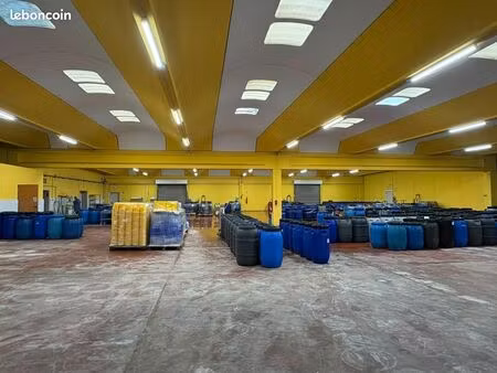 local d'activité 2 050 m²