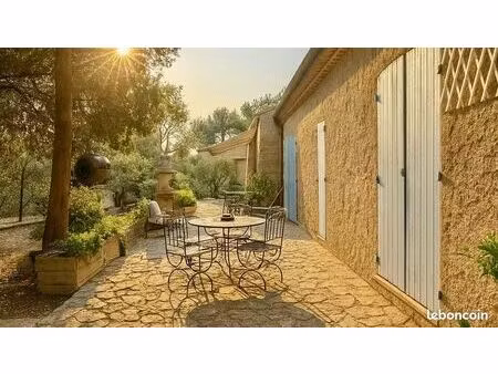 maison 350 m² grans