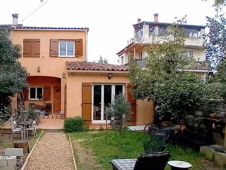 maison 6 pièces 130 m²