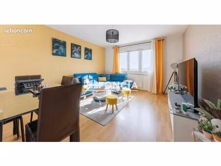 appartement 3 pièces 70 81 m² traversant et lumineux avec ascenseur
