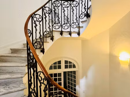 rare appartement t3 137m2 dans hotel particulier bld wilson