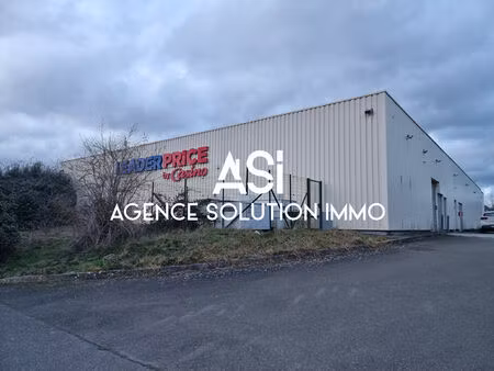 local commercial villaines la juhel 1104 m2