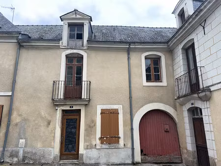 à vendre ? maison à fort potentiel au coeur de morannes sur sarthe