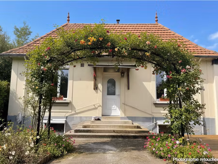 charmante maison rénovée au coeur de joué-lès-tours ? tout à pied  au calme absolu