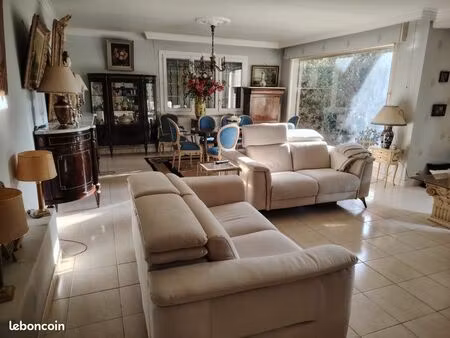 grande villa 170m2 jardin au calme proche de tout