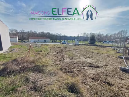 en plein centre ville à 2 minutes des commodités