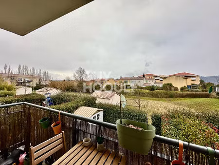 charmant t2 avec balcon et parking